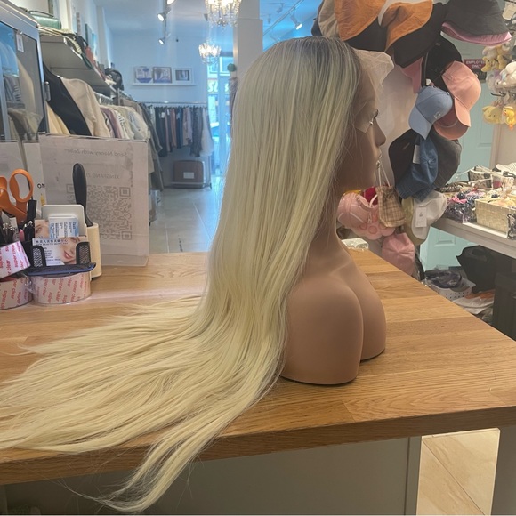 - human hair blend lace front platinum blonde wig. main image 8